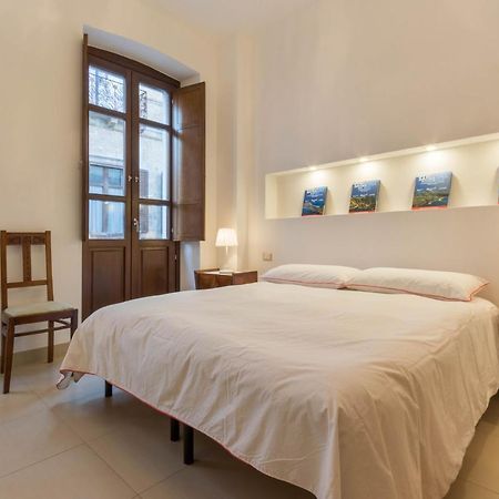 "Sa Ruga" Di Stampace Apartment Cagliari Luaran gambar